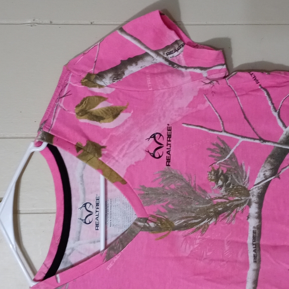 Realtree Shirt - Picture 2 of 5